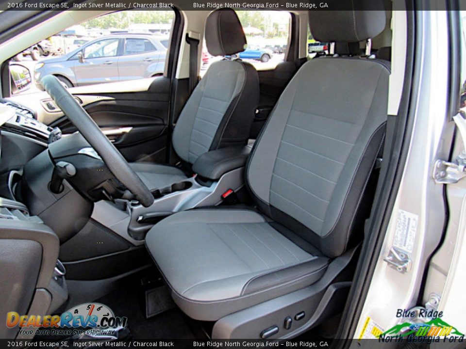 2016 Ford Escape SE Ingot Silver Metallic / Charcoal Black Photo #10