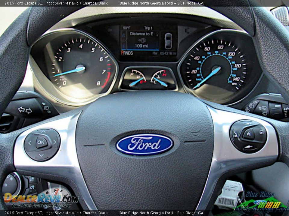2016 Ford Escape SE Ingot Silver Metallic / Charcoal Black Photo #17