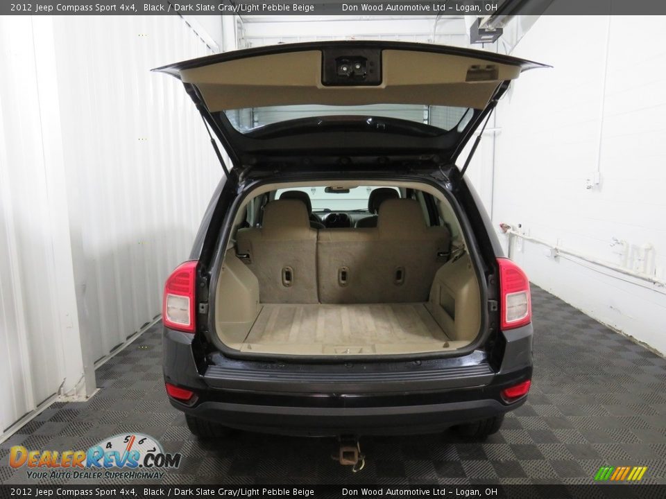 2012 Jeep Compass Sport 4x4 Black / Dark Slate Gray/Light Pebble Beige Photo #12
