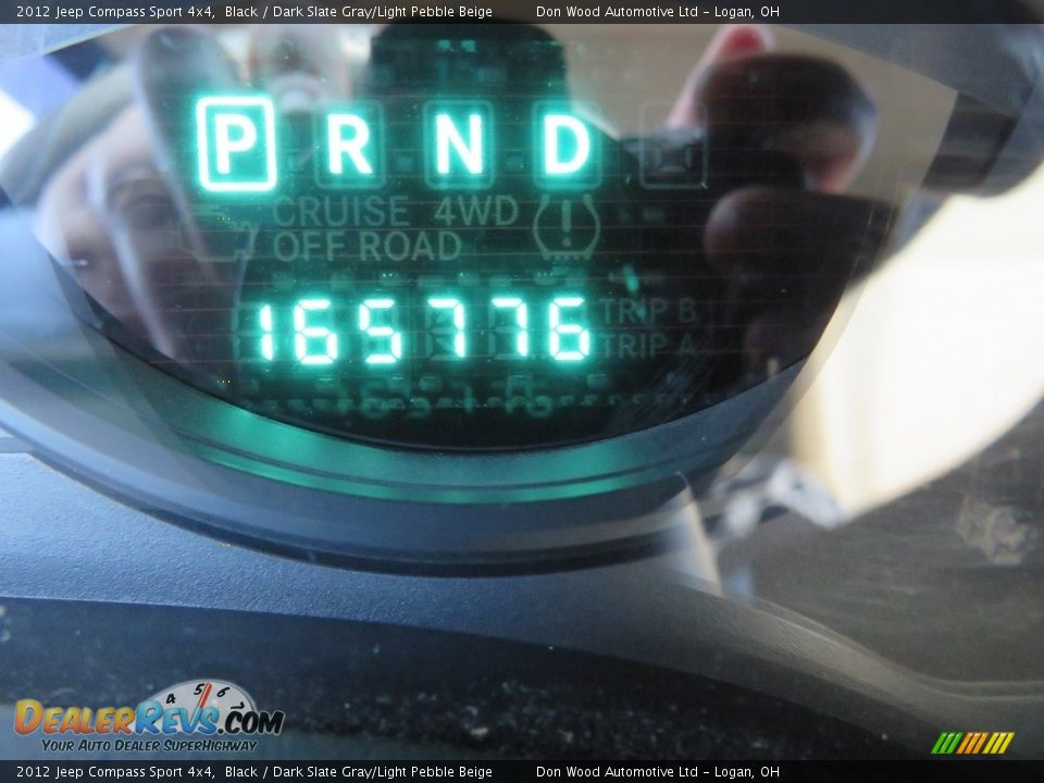 2012 Jeep Compass Sport 4x4 Black / Dark Slate Gray/Light Pebble Beige Photo #18