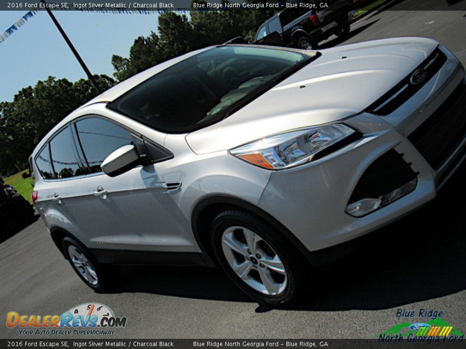 2016 Ford Escape SE Ingot Silver Metallic / Charcoal Black Photo #31