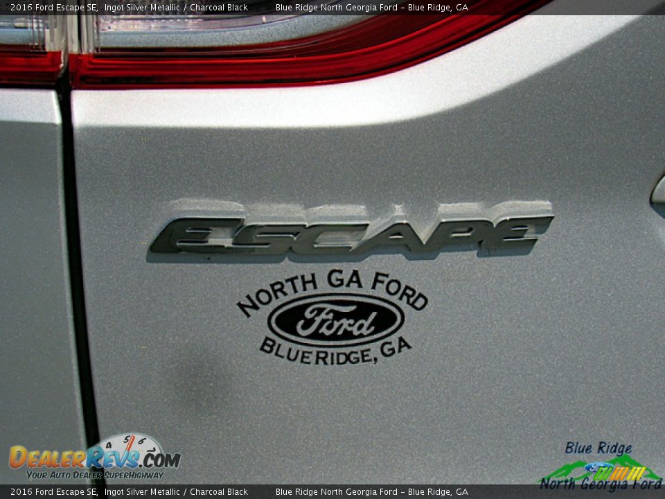 2016 Ford Escape SE Ingot Silver Metallic / Charcoal Black Photo #34