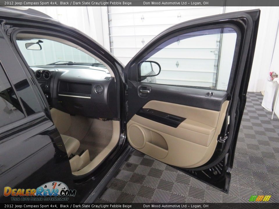 2012 Jeep Compass Sport 4x4 Black / Dark Slate Gray/Light Pebble Beige Photo #34