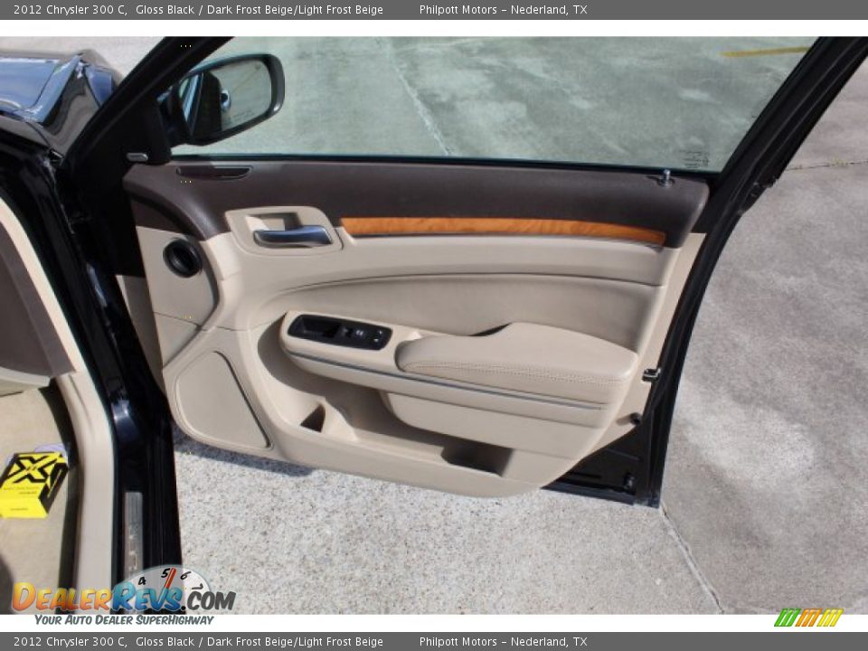 2012 Chrysler 300 C Gloss Black / Dark Frost Beige/Light Frost Beige Photo #27