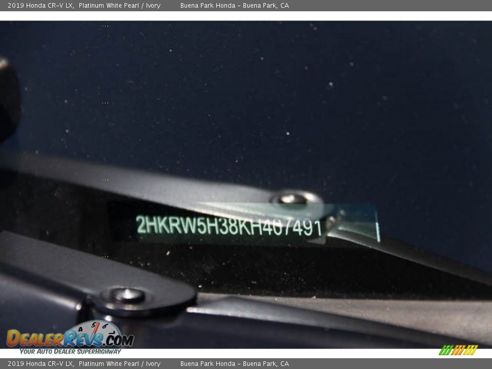 2019 Honda CR-V LX Platinum White Pearl / Ivory Photo #35