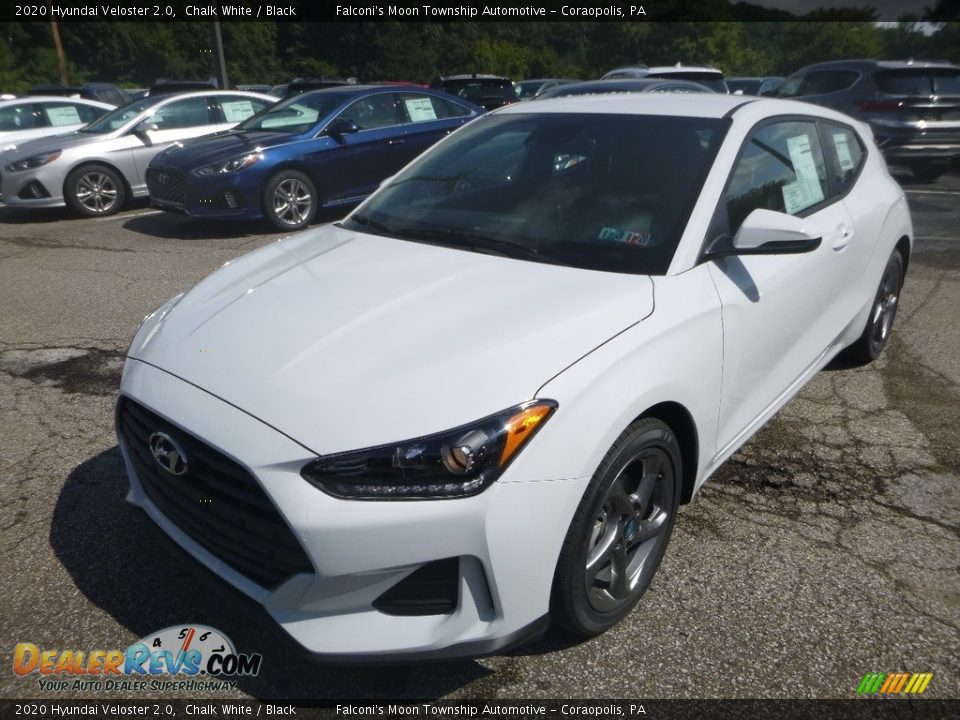 Front 3/4 View of 2020 Hyundai Veloster 2.0 Photo #4