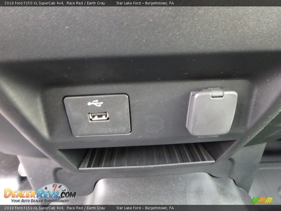 2019 Ford F150 XL SuperCab 4x4 Race Red / Earth Gray Photo #16
