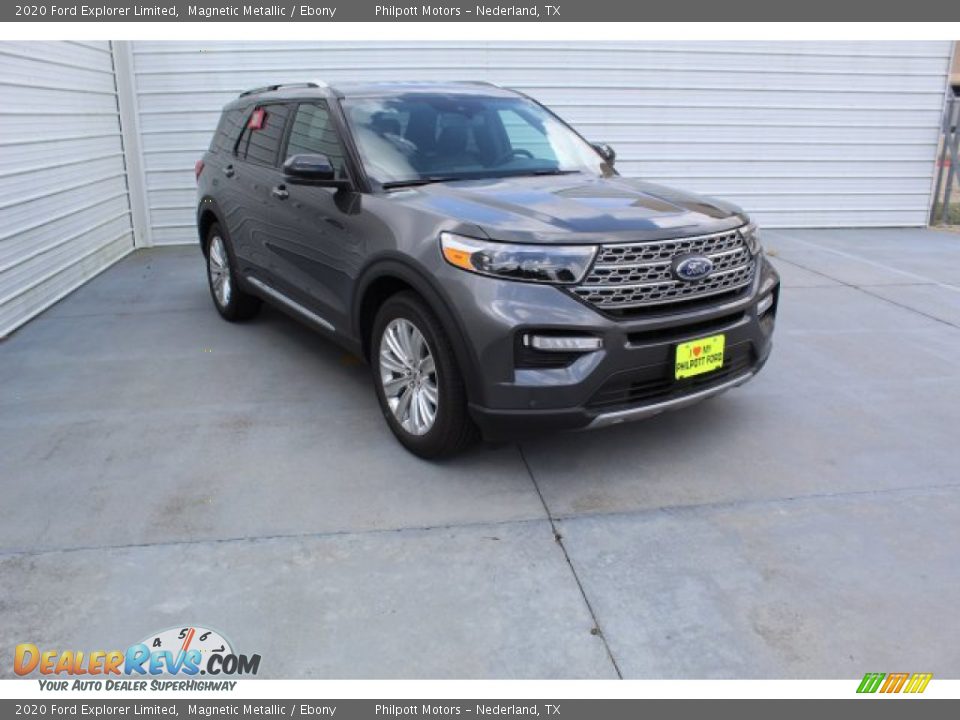 Front 3/4 View of 2020 Ford Explorer Limited Photo #2