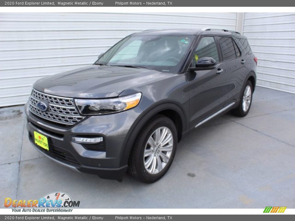 Front 3/4 View of 2020 Ford Explorer Limited Photo #4