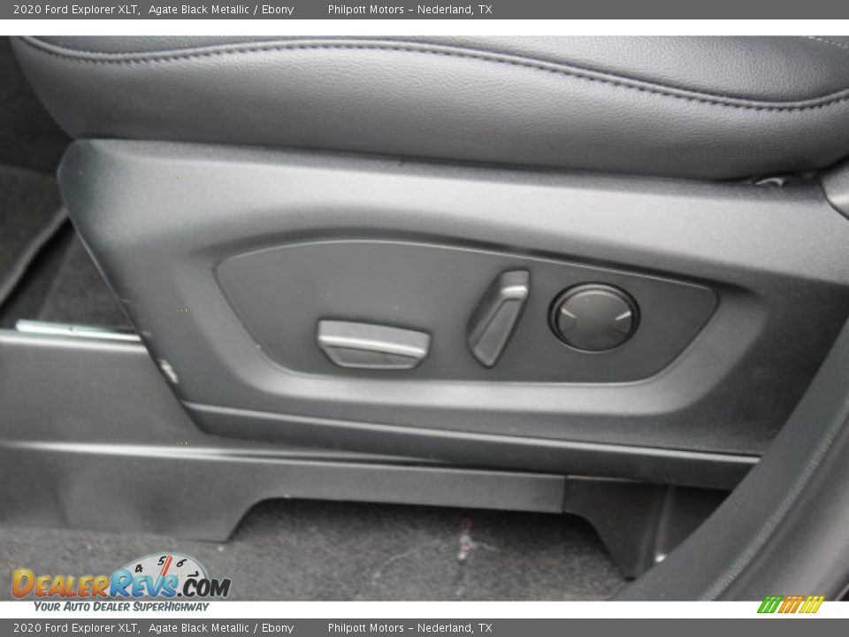 Front Seat of 2020 Ford Explorer XLT Photo #10