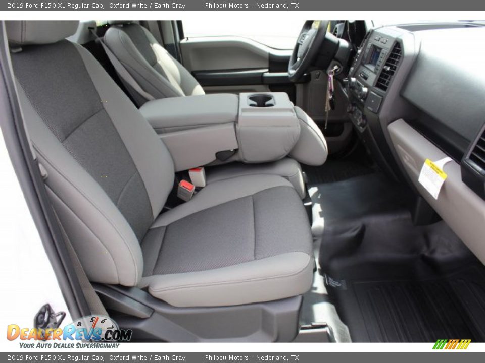 2019 Ford F150 XL Regular Cab Oxford White / Earth Gray Photo #18