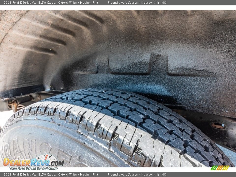 2013 Ford E Series Van E150 Cargo Oxford White / Medium Flint Photo #12