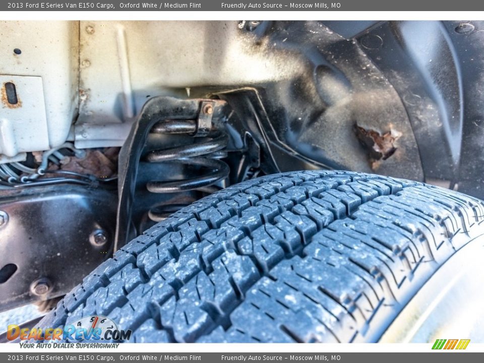 2013 Ford E Series Van E150 Cargo Oxford White / Medium Flint Photo #14