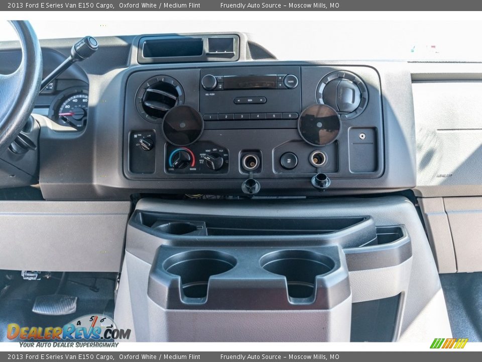 2013 Ford E Series Van E150 Cargo Oxford White / Medium Flint Photo #30