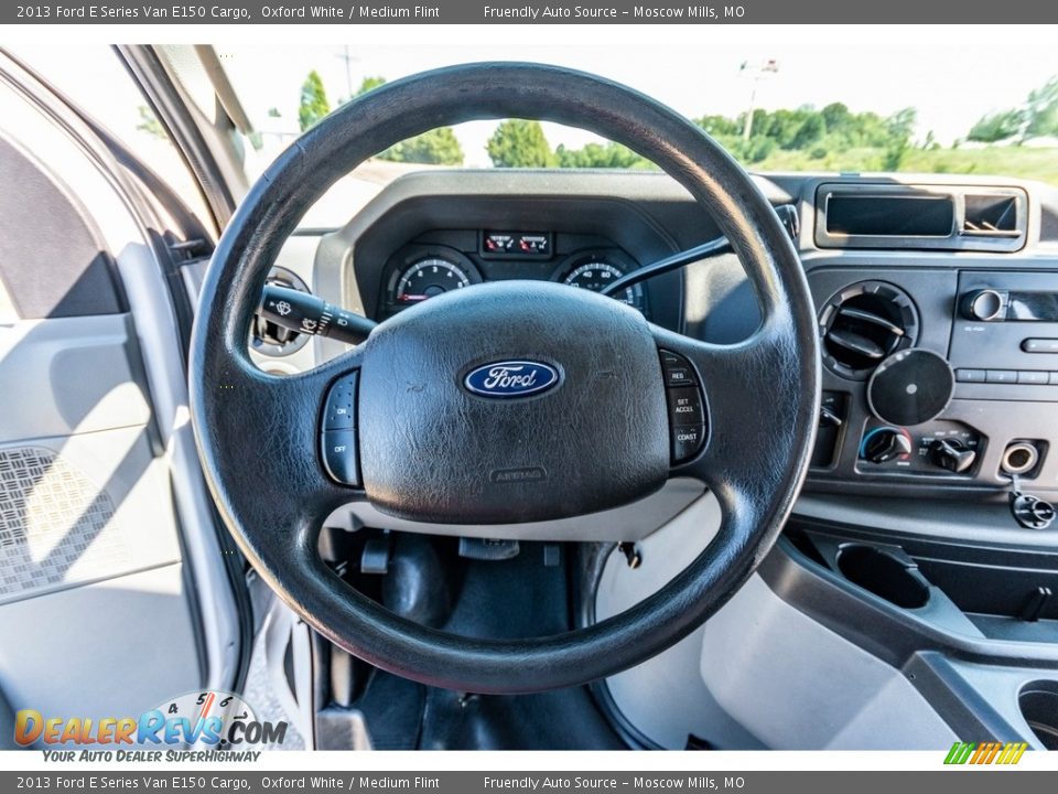 2013 Ford E Series Van E150 Cargo Oxford White / Medium Flint Photo #31