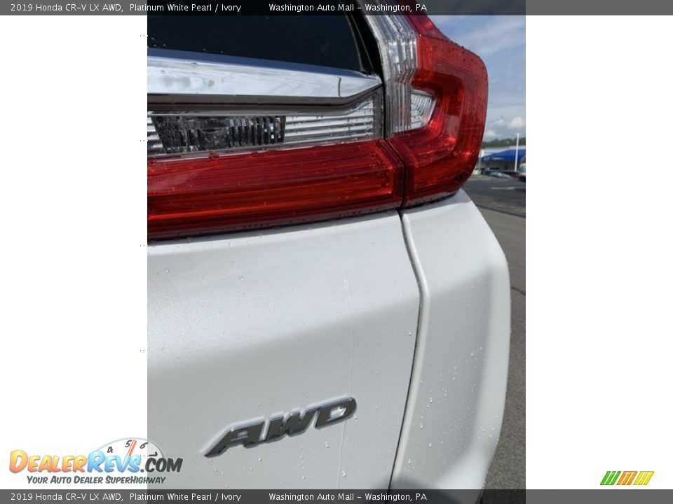 2019 Honda CR-V LX AWD Platinum White Pearl / Ivory Photo #22
