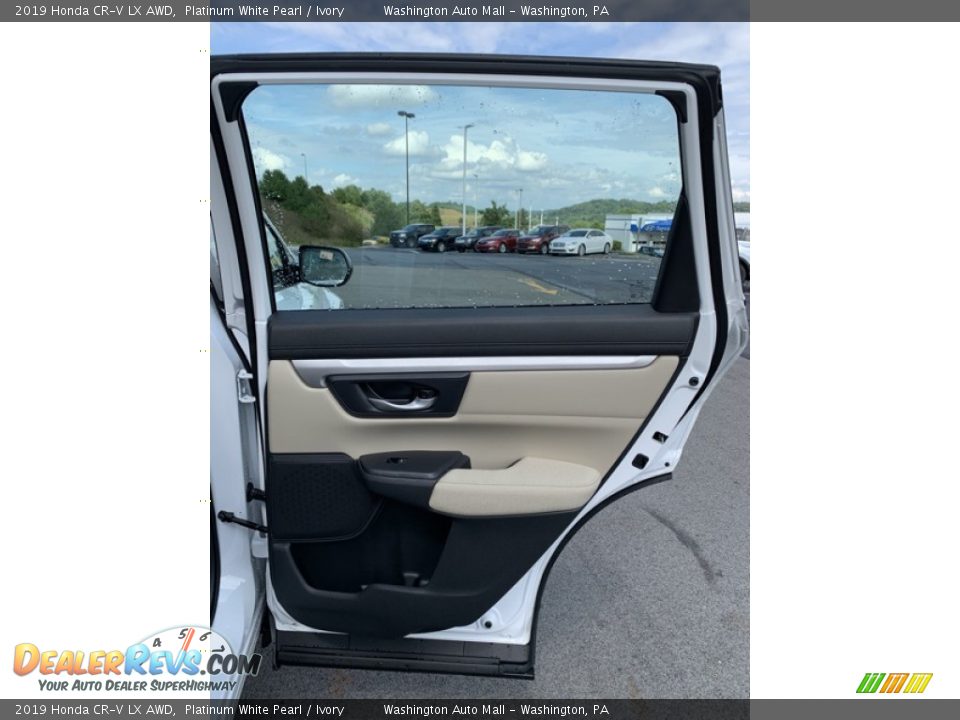 2019 Honda CR-V LX AWD Platinum White Pearl / Ivory Photo #23