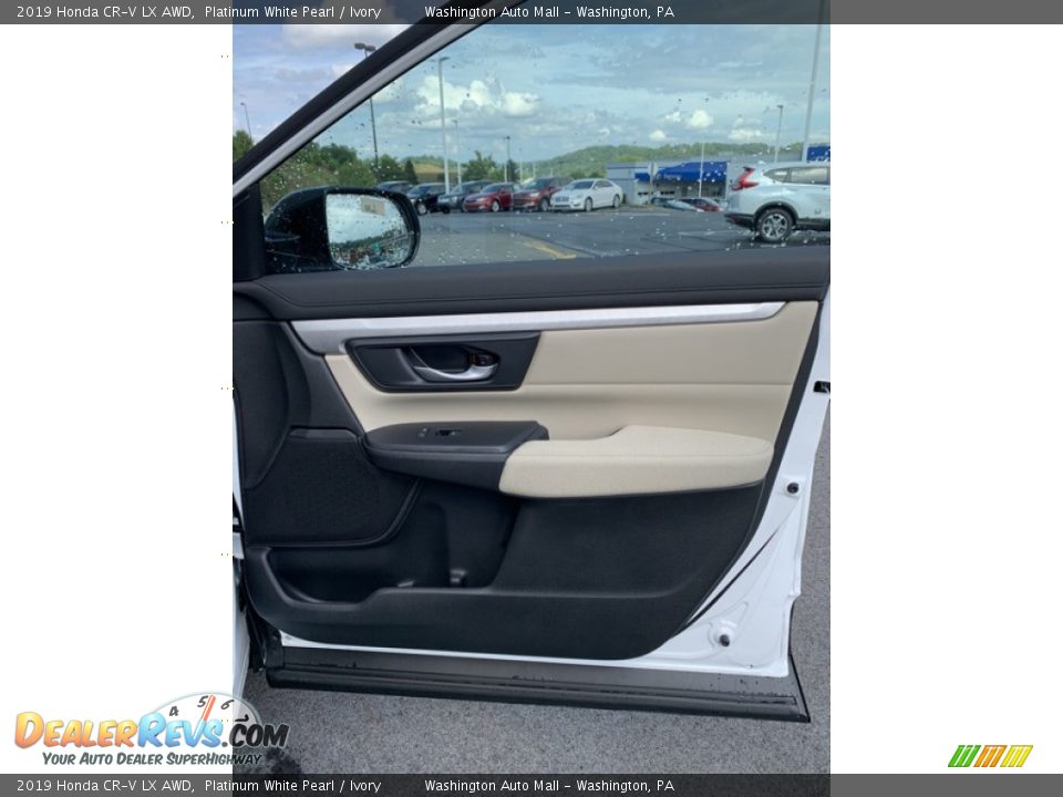 2019 Honda CR-V LX AWD Platinum White Pearl / Ivory Photo #26