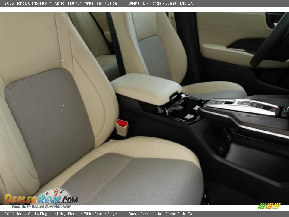 2019 Honda Clarity Plug In Hybrid Platinum White Pearl / Beige Photo #33