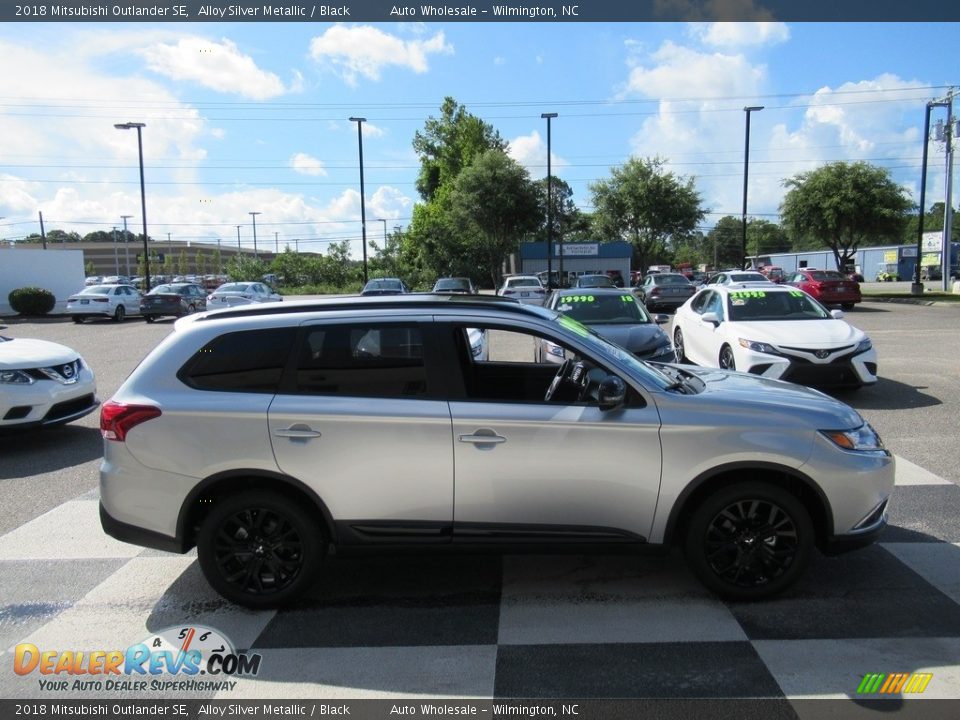 2018 Mitsubishi Outlander SE Alloy Silver Metallic / Black Photo #3