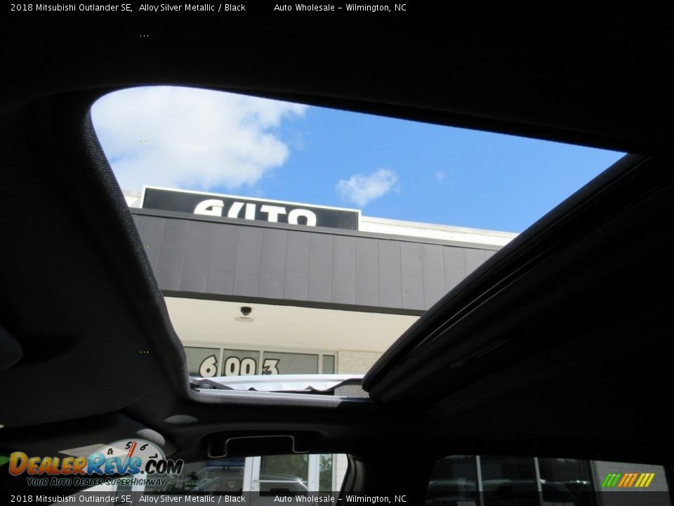 2018 Mitsubishi Outlander SE Alloy Silver Metallic / Black Photo #14