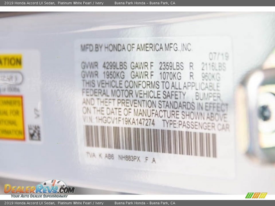 2019 Honda Accord LX Sedan Platinum White Pearl / Ivory Photo #29