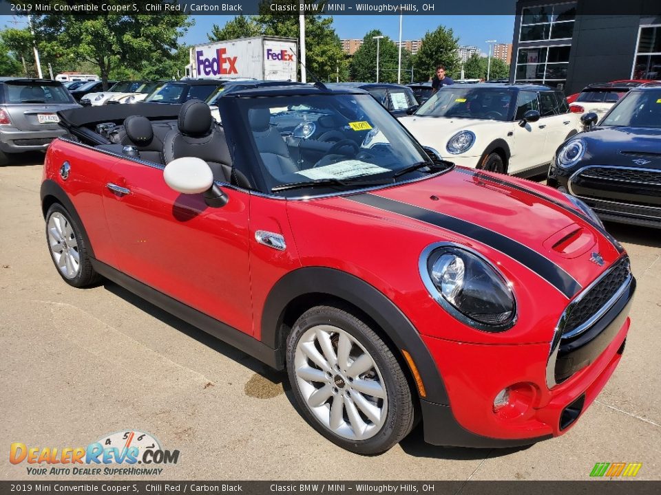 Front 3/4 View of 2019 Mini Convertible Cooper S Photo #1