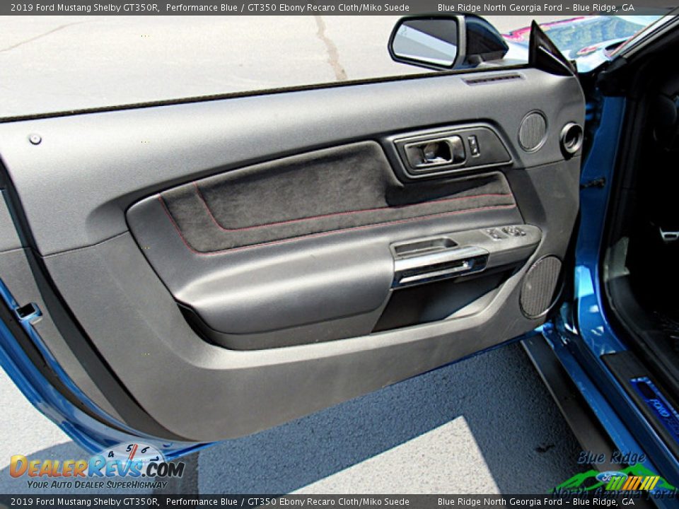 Door Panel of 2019 Ford Mustang Shelby GT350R Photo #33