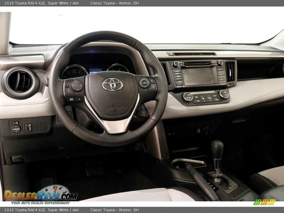 2016 Toyota RAV4 XLE Super White / Ash Photo #6