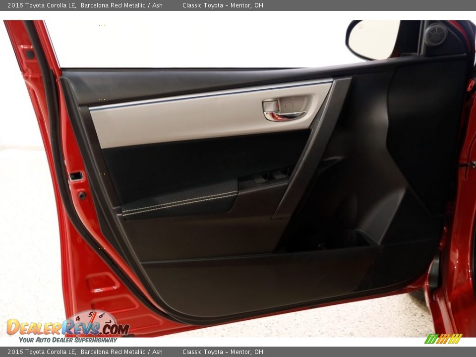 2016 Toyota Corolla LE Barcelona Red Metallic / Ash Photo #4