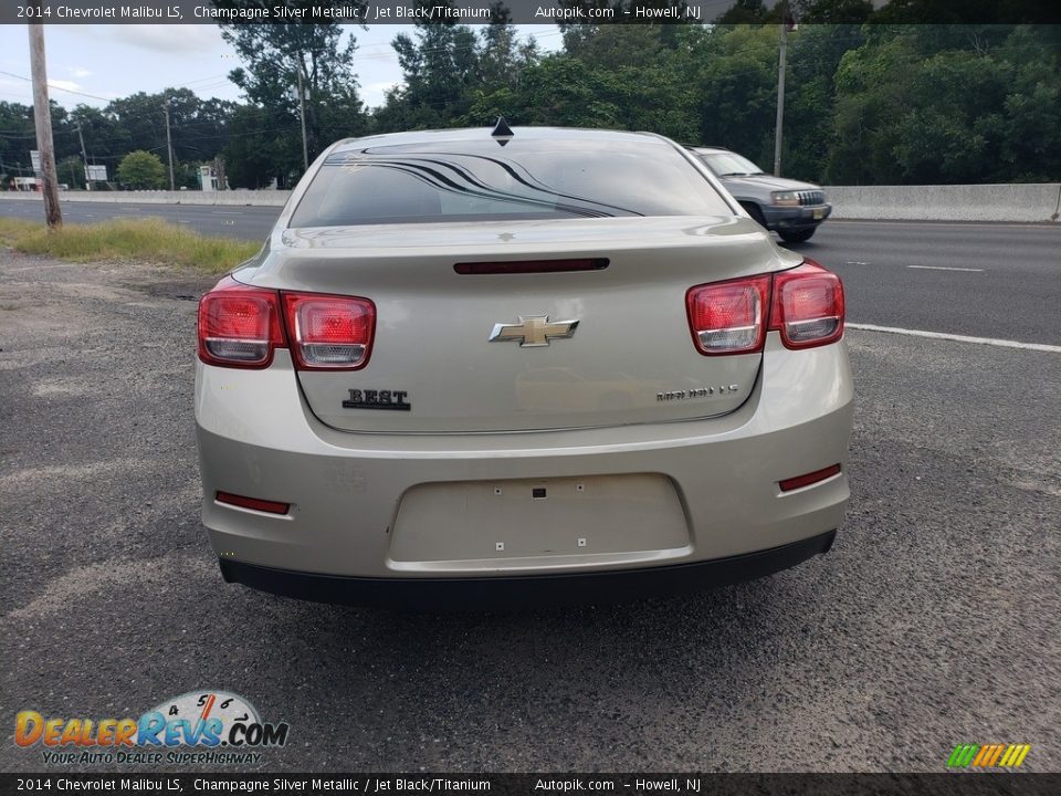 2014 Chevrolet Malibu LS Champagne Silver Metallic / Jet Black/Titanium Photo #5