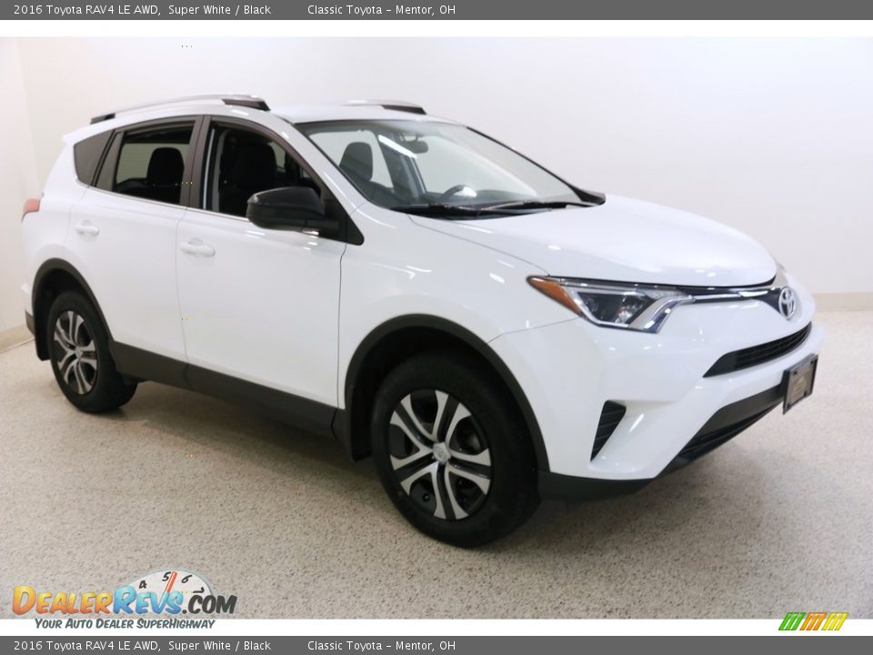 2016 Toyota RAV4 LE AWD Super White / Black Photo #1