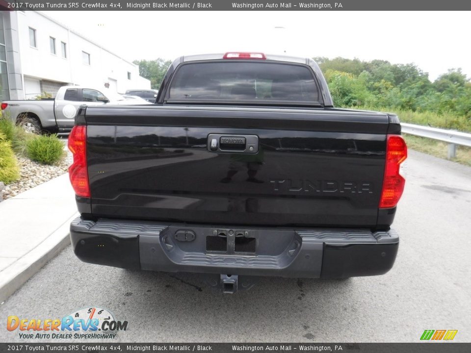 2017 Toyota Tundra SR5 CrewMax 4x4 Midnight Black Metallic / Black Photo #10