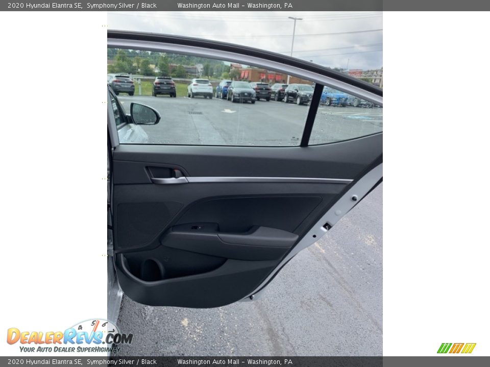 Door Panel of 2020 Hyundai Elantra SE Photo #23