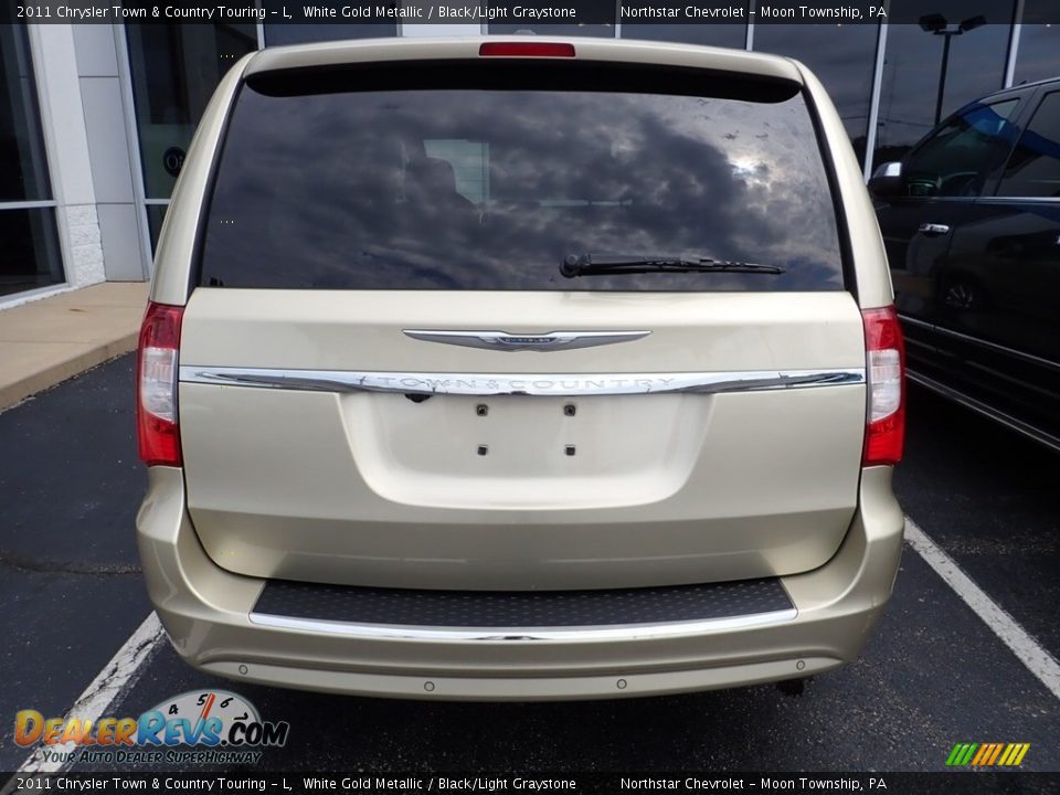 2011 Chrysler Town & Country Touring - L White Gold Metallic / Black/Light Graystone Photo #3