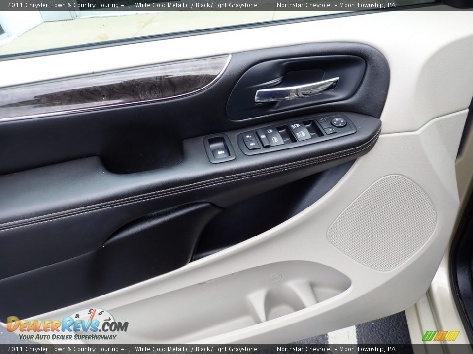 2011 Chrysler Town & Country Touring - L White Gold Metallic / Black/Light Graystone Photo #12