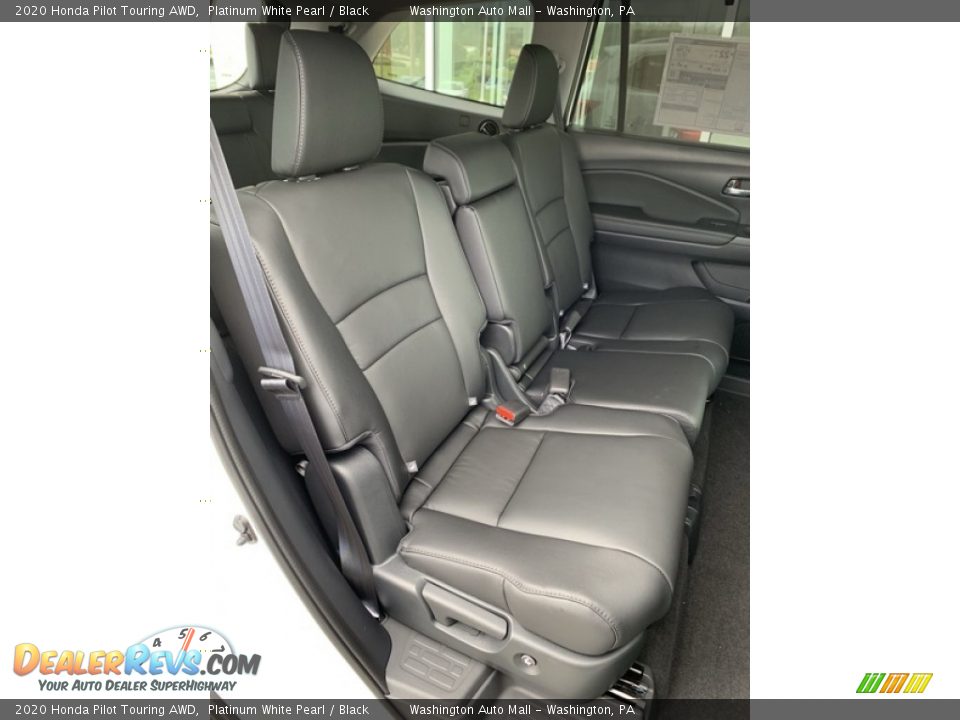 Rear Seat of 2020 Honda Pilot Touring AWD Photo #28