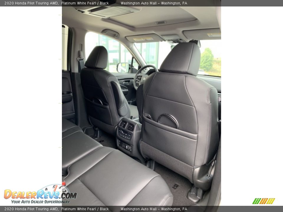 2020 Honda Pilot Touring AWD Platinum White Pearl / Black Photo #31