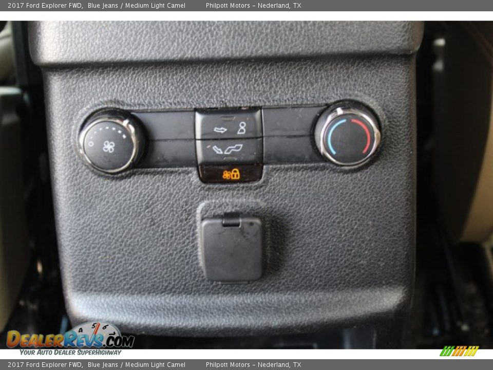 2017 Ford Explorer FWD Blue Jeans / Medium Light Camel Photo #24