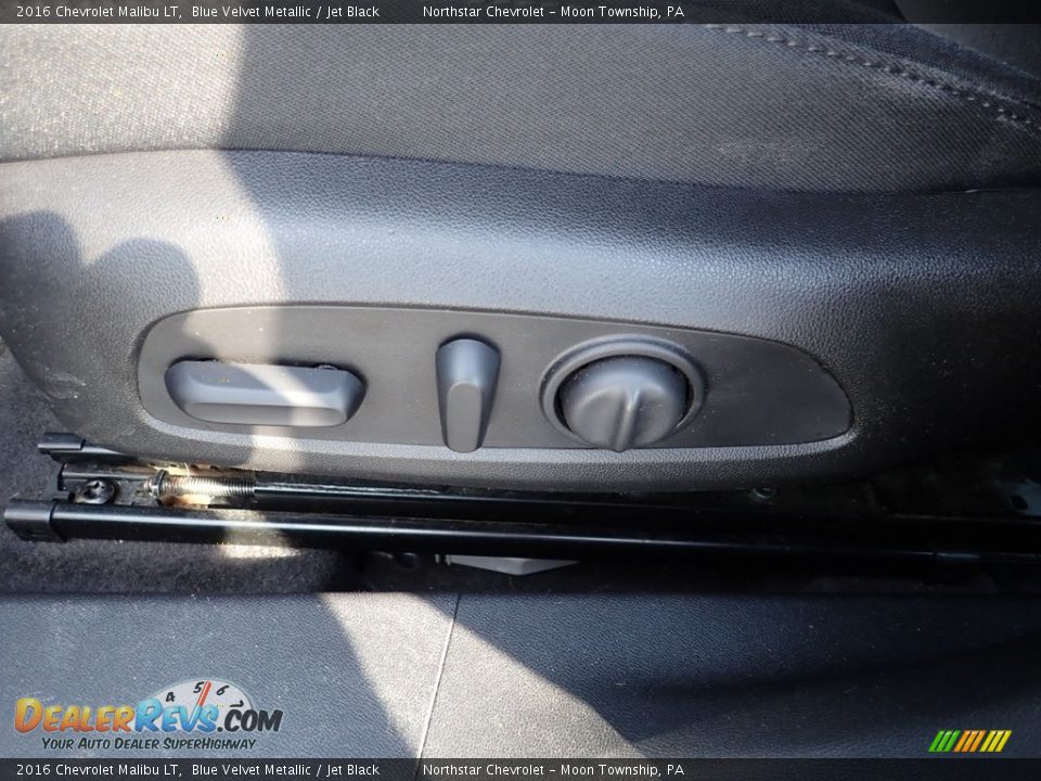 2016 Chevrolet Malibu LT Blue Velvet Metallic / Jet Black Photo #25