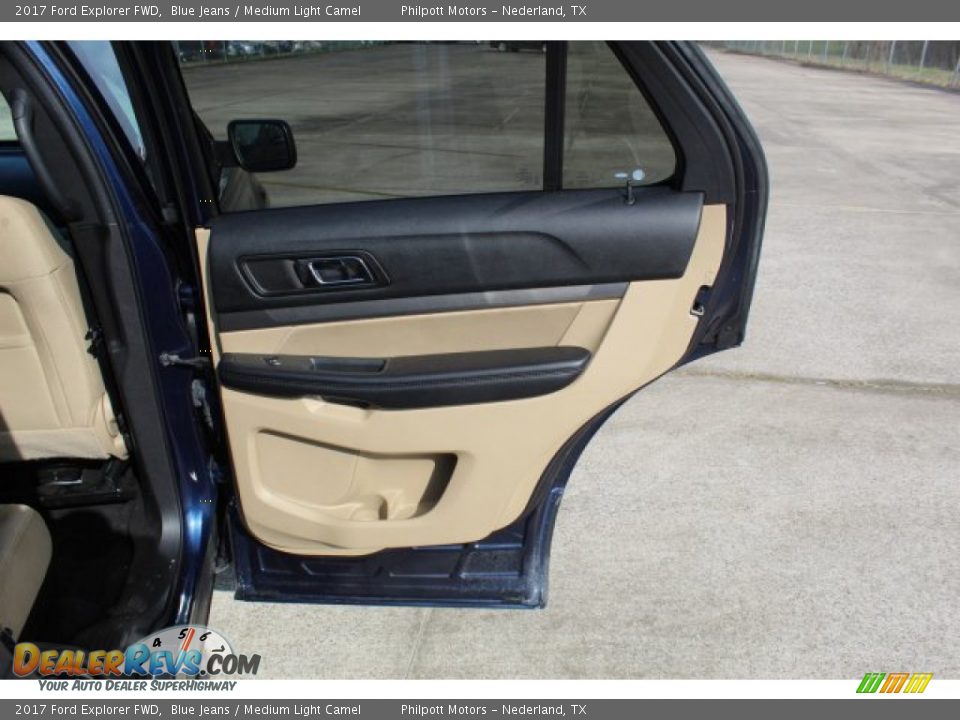 2017 Ford Explorer FWD Blue Jeans / Medium Light Camel Photo #27