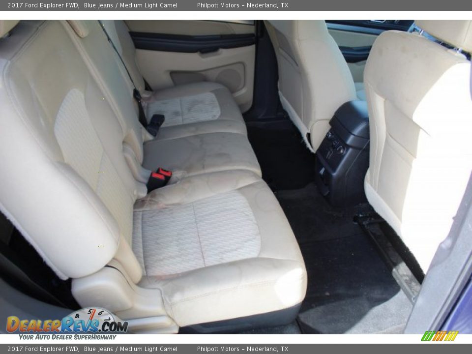 2017 Ford Explorer FWD Blue Jeans / Medium Light Camel Photo #28