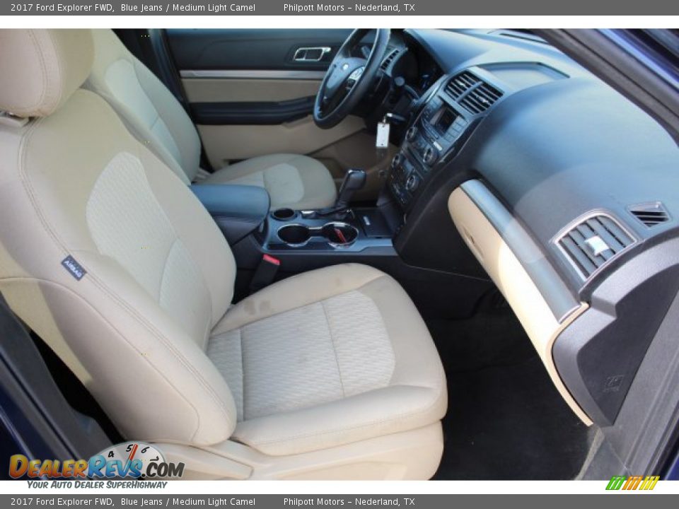 2017 Ford Explorer FWD Blue Jeans / Medium Light Camel Photo #31