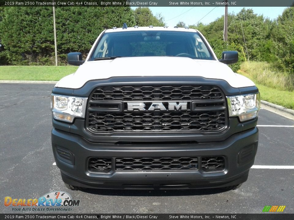2019 Ram 2500 Tradesman Crew Cab 4x4 Chassis Bright White / Black/Diesel Gray Photo #3