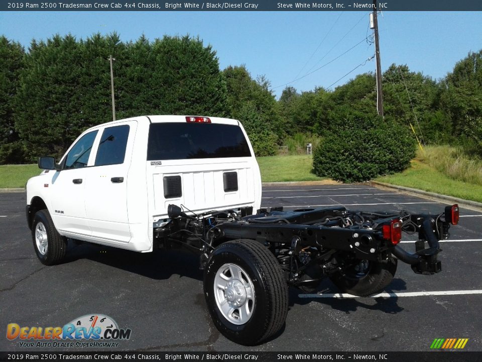 2019 Ram 2500 Tradesman Crew Cab 4x4 Chassis Bright White / Black/Diesel Gray Photo #8