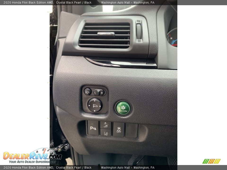 Controls of 2020 Honda Pilot Black Edition AWD Photo #12