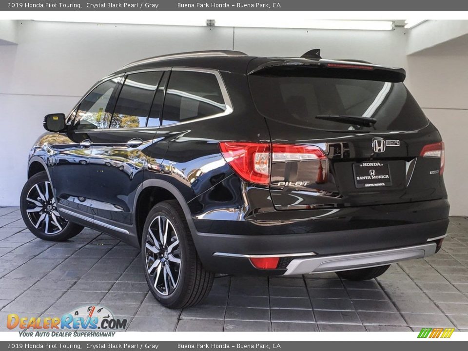 2019 Honda Pilot Touring Crystal Black Pearl / Gray Photo #3