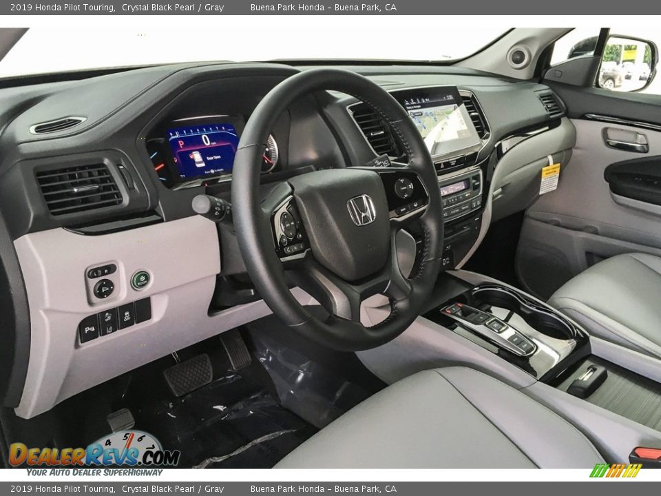 2019 Honda Pilot Touring Crystal Black Pearl / Gray Photo #5