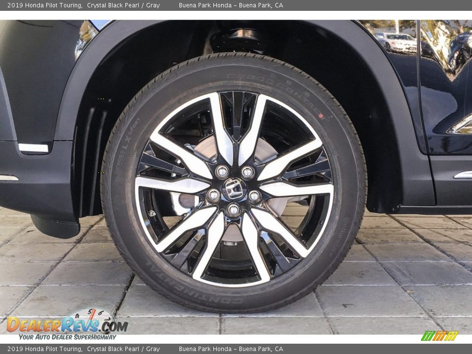 2019 Honda Pilot Touring Crystal Black Pearl / Gray Photo #9