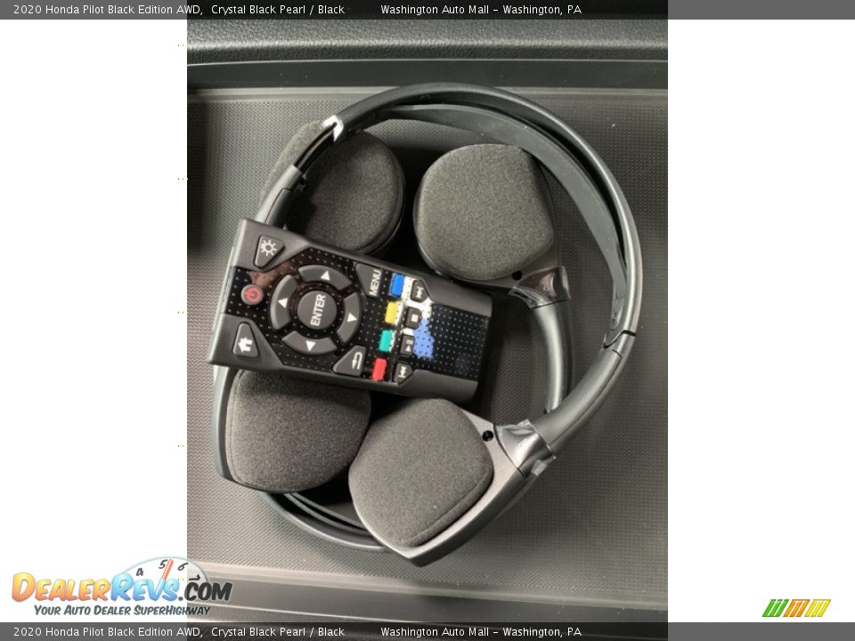 Audio System of 2020 Honda Pilot Black Edition AWD Photo #35